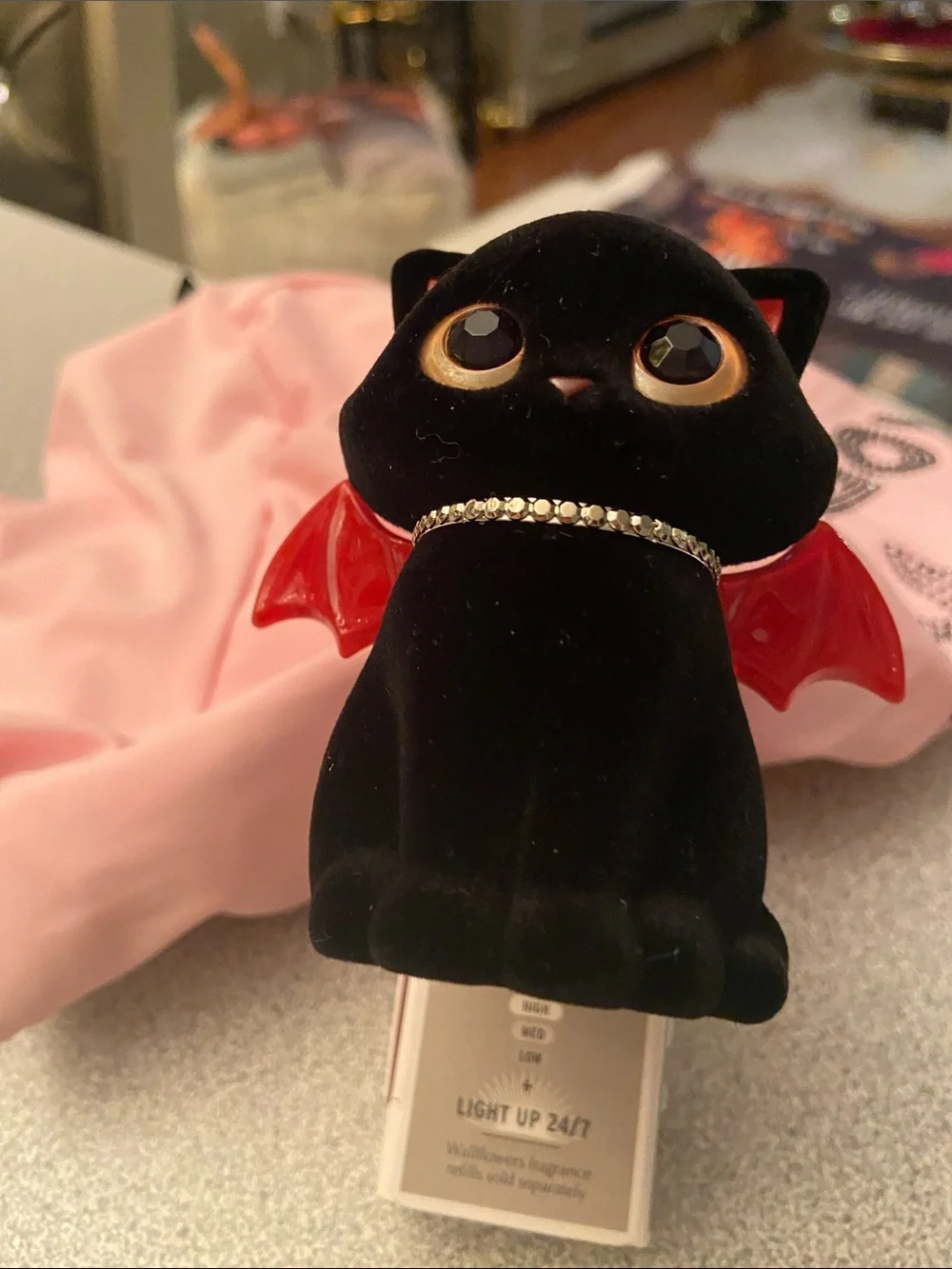 Black Velvet Cat Night Light with Red Wings wallflower